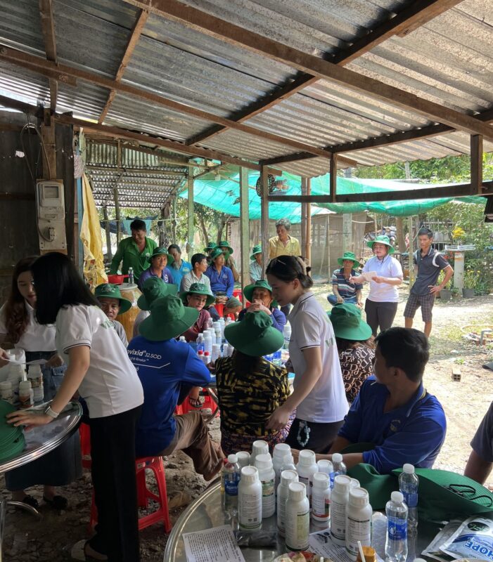 Giúp nông dân hiểu hơn về sản phẩm cũng như công dụng.