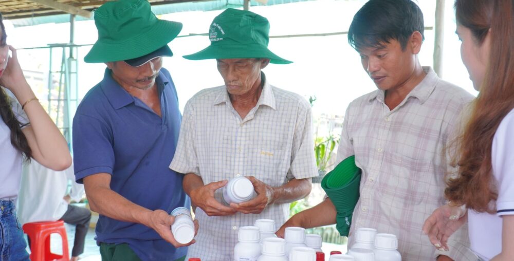 Organic farms avoid toxic inputs, improve soil health, grow clean, sustainable food that supports nature.